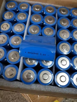 er26500 3.6v 8500mah 9ah lisocl2 बैटरी Er26500 C आकार की लिथियम बैटरी 3.6V 9000mah प्राथमिक लिथियम बैटरी