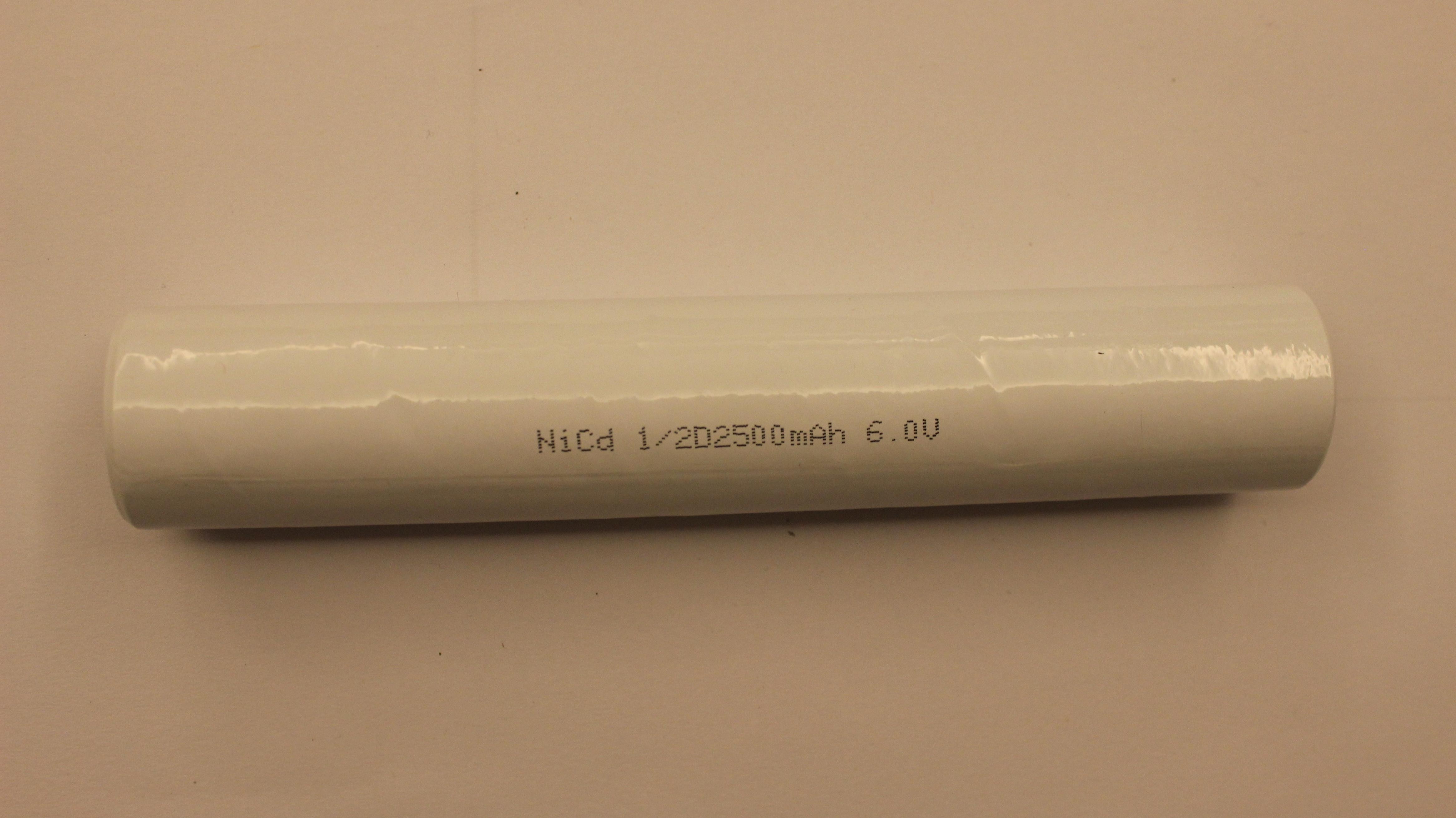 एनआईसीडी 6.0V 1/2 डी 2500 एमएएच रिचार्जेबल फ्लैशलाइट बैटरी हाई कैप उल